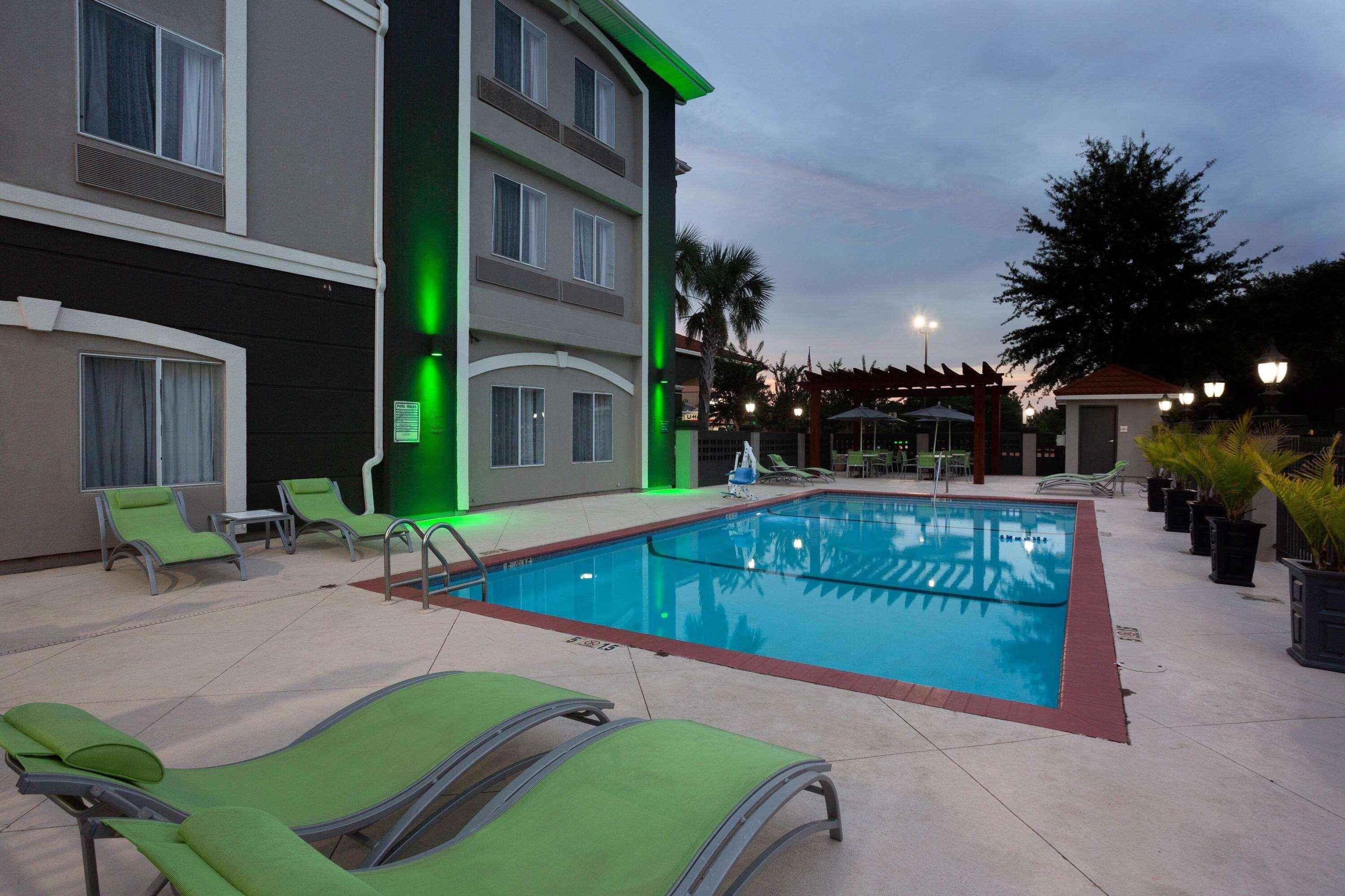 La Quinta By Wyndham Mobile - Daphne Hotel Eksteriør billede